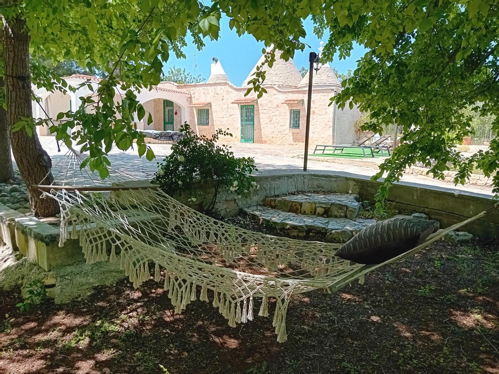Villa Il Leccio - Trulli Чистернино Екстериор снимка